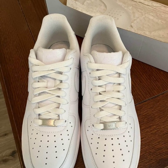 BRAND NEW Air Force Ones - Picture 2 of 3
